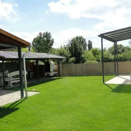 Lazaapartman Apartment Nyíregyháza