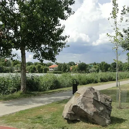 Lazaapartman Apartment